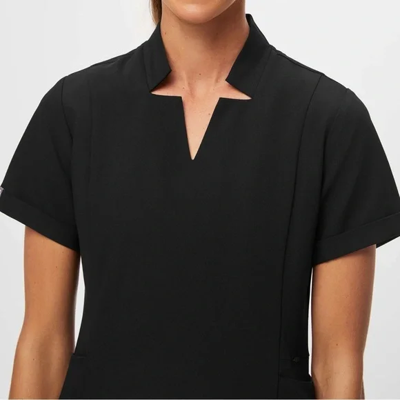 Figs Inala Slim Scrub Top - Picture 2 of 8